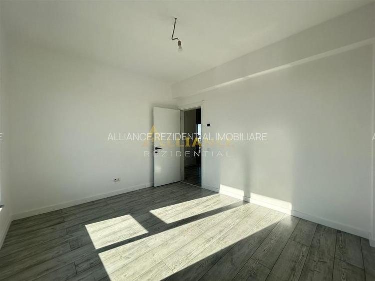 Casa Individuala de vanzare - Teren 350 mp | 4 camere - 3 bai - 10