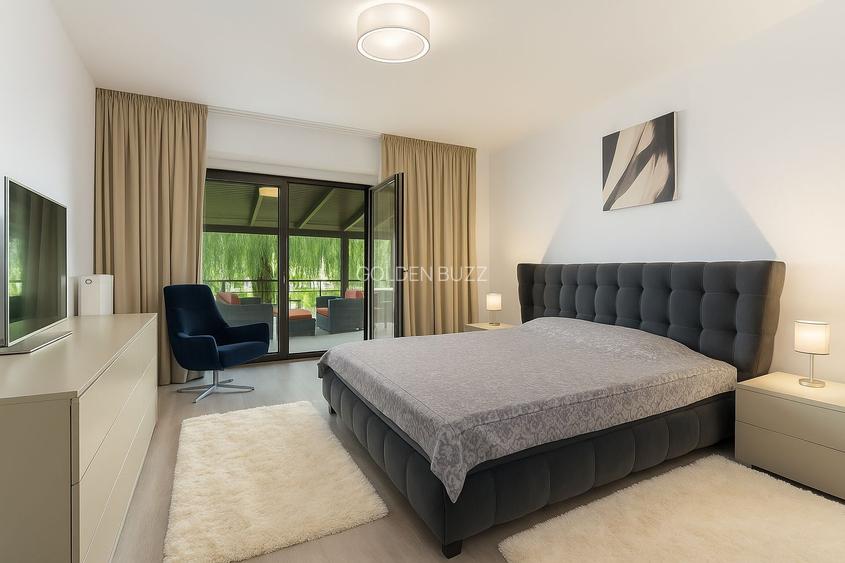 Vilă superbă pe malul lacului Snagov - 28 m deschidere la lac - 10