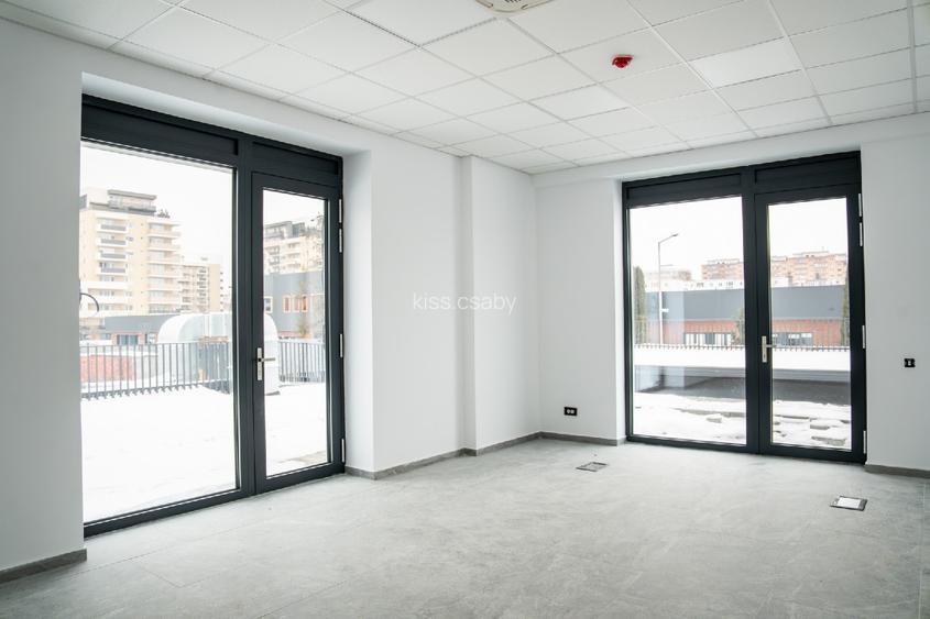 Spatiu comercial 81.6 mp direct proprietar 250 000 € - 8