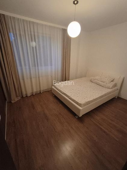 proprietar , vand apartament cu 2 camere torontalului,iris3 si loc de parcare - 5