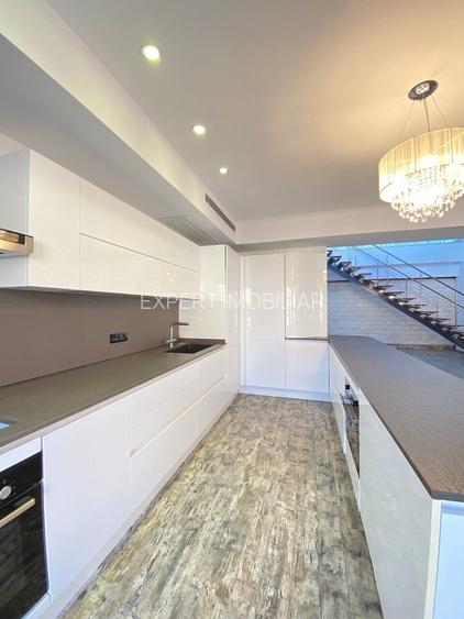 Penthouse Nordului - Complex Persepolis 443 mp utili - 5