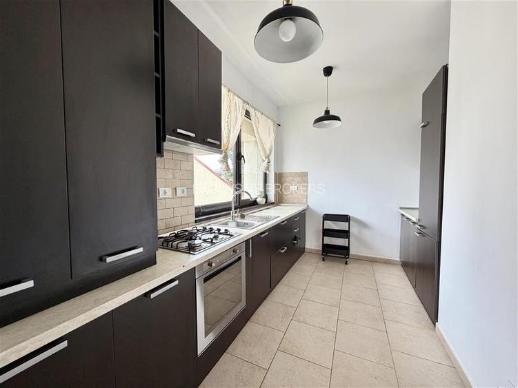 3 CAMARE BRITISH SCHOOL  BOUTIQUE BUILDING  2 PARCARI - 4