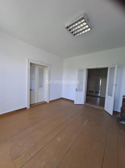 Casă individuală cu 6 camere în Gelu - 17