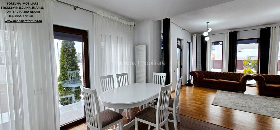 Proprietate D-va Rosie, Casa cocheta, camin de suflet - 2