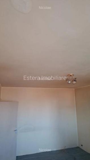 APARTAMENT DE VÂNZARE CU DOUĂ CAMERE IN ZONA ION MIHALACHE SEC.1 - 3