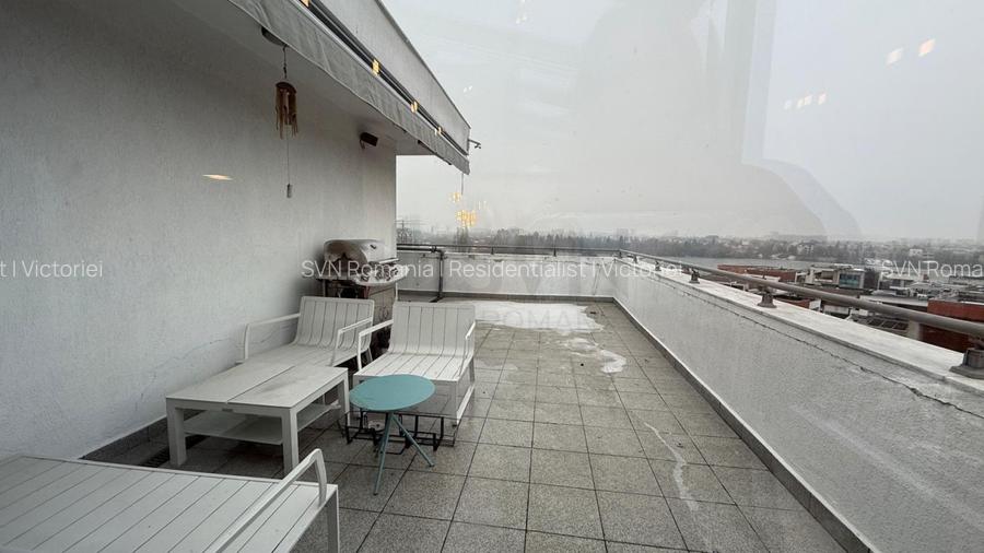 REA1027216 Penthouse Green Lake - 13