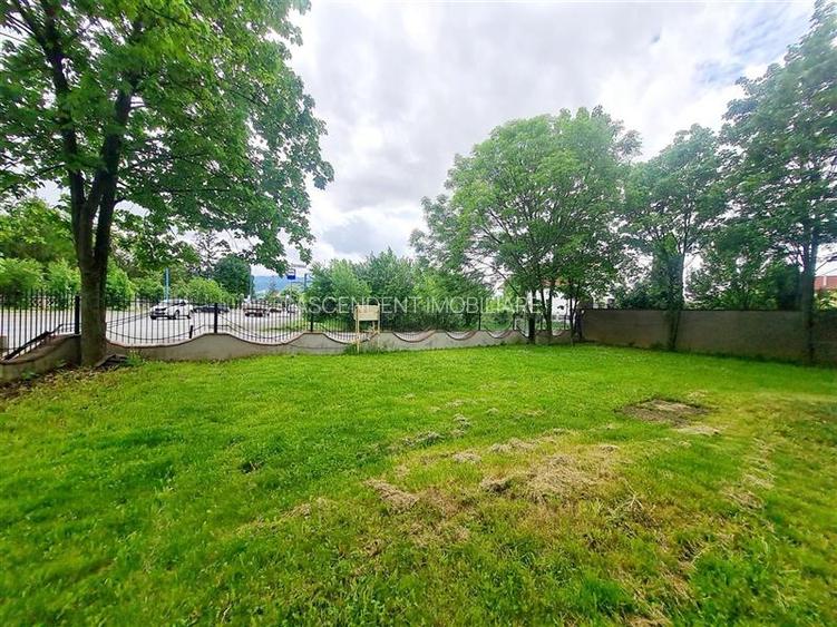 Vila impetuoasa pe 700mp teren:Spatiu versatil pentru locuinta/afacere Premium - 5