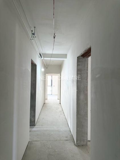 Apartament 4 Cam, 2 bai, terasa 40mp -Bloc Nou- Zona Plopi-Comision 0% - 14