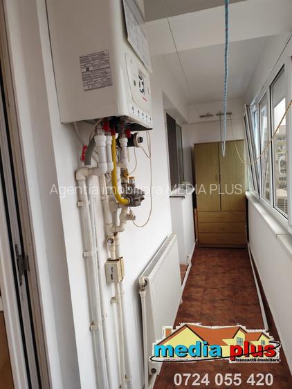 Apartament cu 2 camere decomandat, etaj 8/10,  Mazepa, - 9