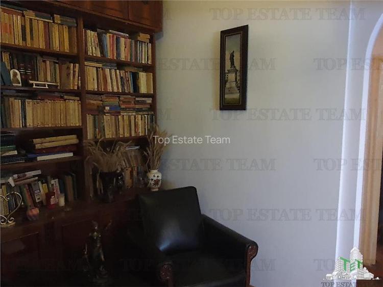 Spatiu extins central Liceul Mircea si Mare Constanta - 7