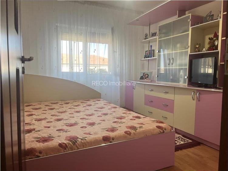 RECO, Apartament 3 camere, Strada Somesului - 4