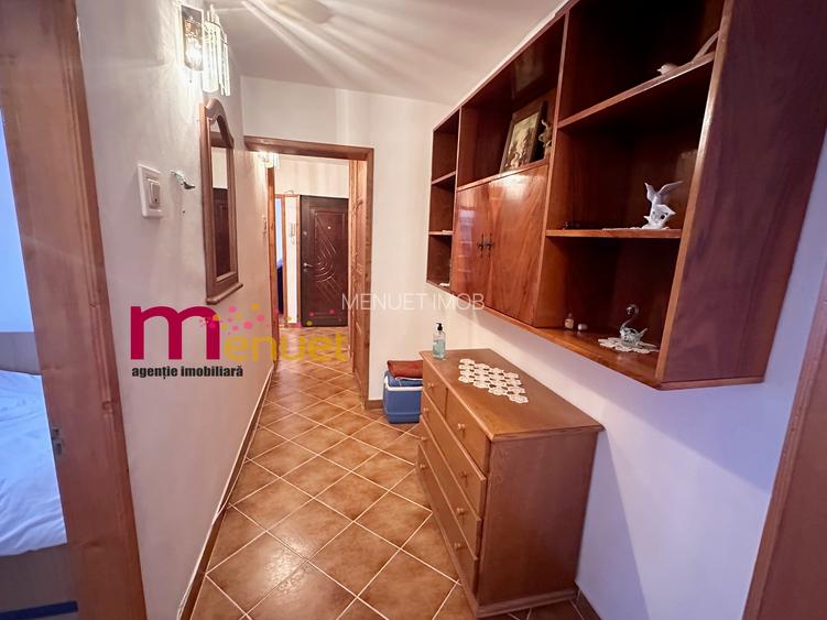 Apartament 3 camere ,zona E3 - 12