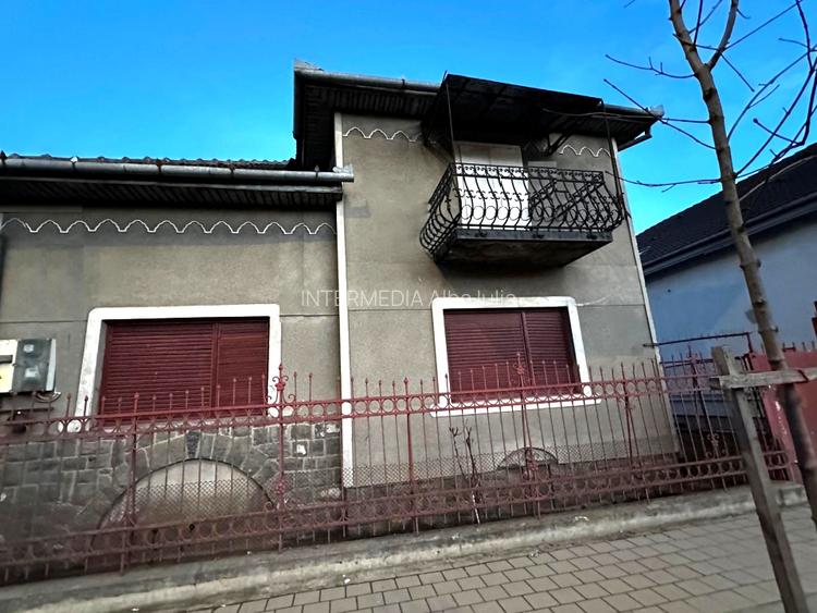 Vanzare Casa P+M Ampoi 3 Garaj 320 mp Teren Imprejmuita la asfalt Pozitie Firma - 2