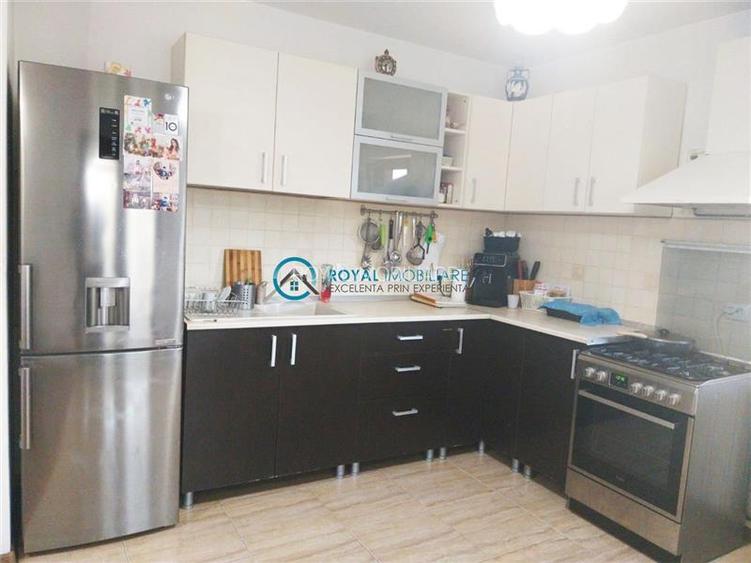 Royal Imobiliare-Vanzare Vila Zona Barcanesti - 17