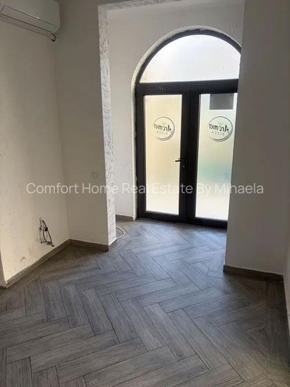 Lizeanu Închiriez casa 4 cam parțial mobilatateren 288mp centrală pe gaz central - 6