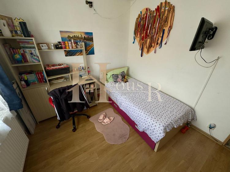 Bucatarie spatioasa, centrala termica proprie, zona linistita ! - 9