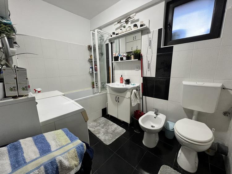 Apartament de 3 camere, 2 bai, 99 mp, parcare, zona Oncos/Spalatoria auto - 12