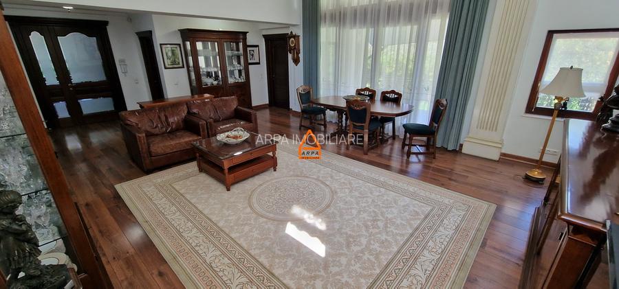 Casa / Vila de lux - D+P+E+M - 400 mp - 545 mp teren - Bucium - 2