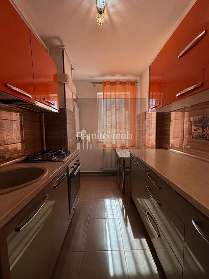 Inchiriere apartament 2 Camere - Sector 4 - Parcare inclusa - 10