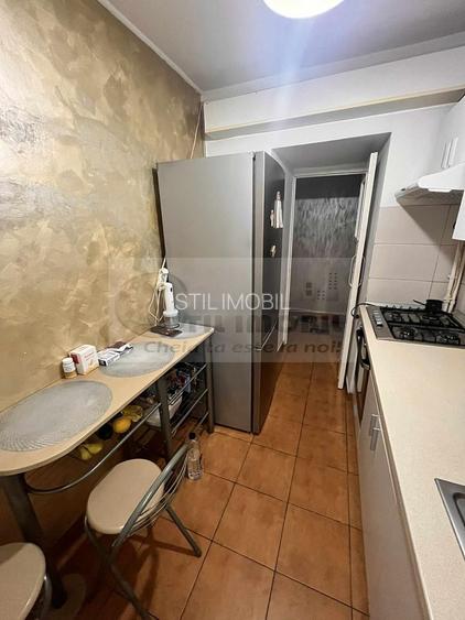 Zimbru 2 camere, et.1, semidecomandat, 85.000 € - 3