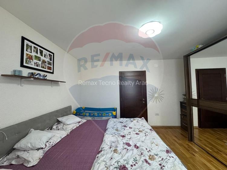 Casă / Vilă cu 4 camere de vânzare în zona Bujac-Arad - 3