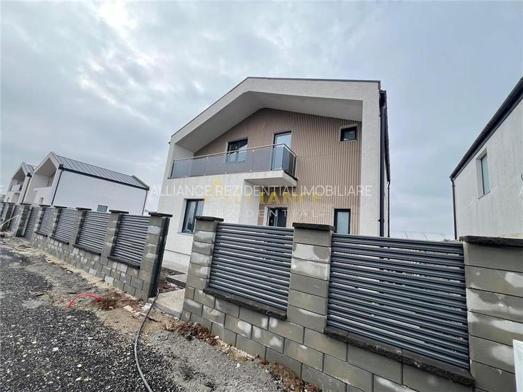 Casa Individuala P+M - 4 camere - Pompa de Caldura-Panouri Solare - 22