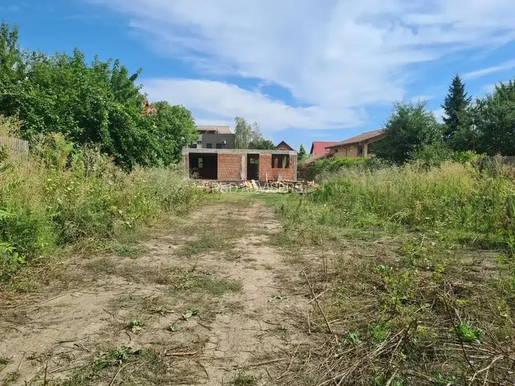 Casa in constructie / 1.328 mp teren / AC valabila / Otopeni 9 Mai - 19