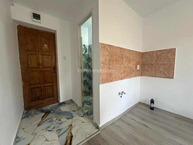 Garsoniera 11 mp| parter| zona Cugir - 2