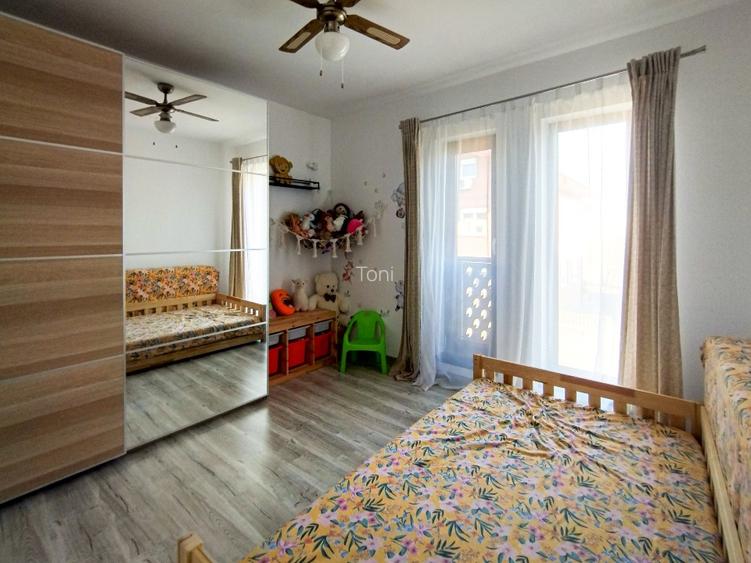 Vand casa tip duplex: 2025, 156 mp utili, 260 mp teren - zona Pacii - 5