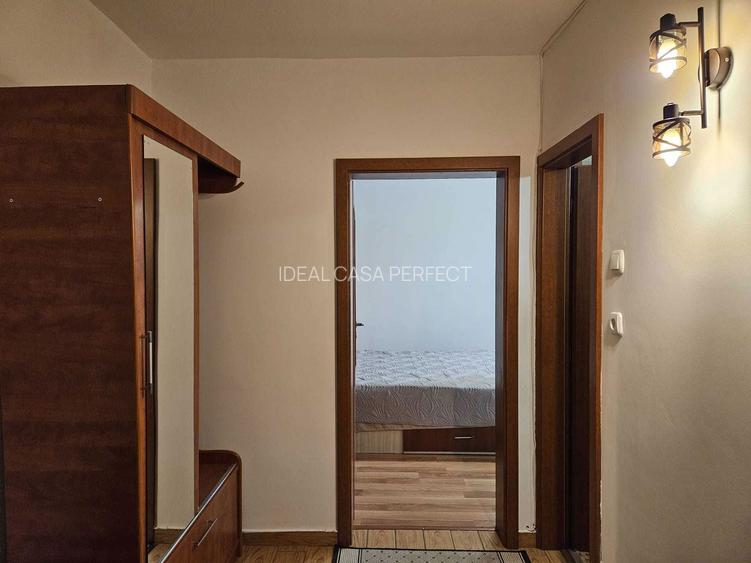 Piata Dorobantilor aproape de metrou Aviatorilor, parc Floreasca - 5