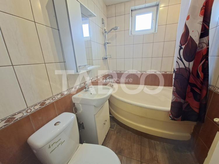 Apartament cu 3 camere si balcon de inchiriat in zona Mihai Viteazul - 13
