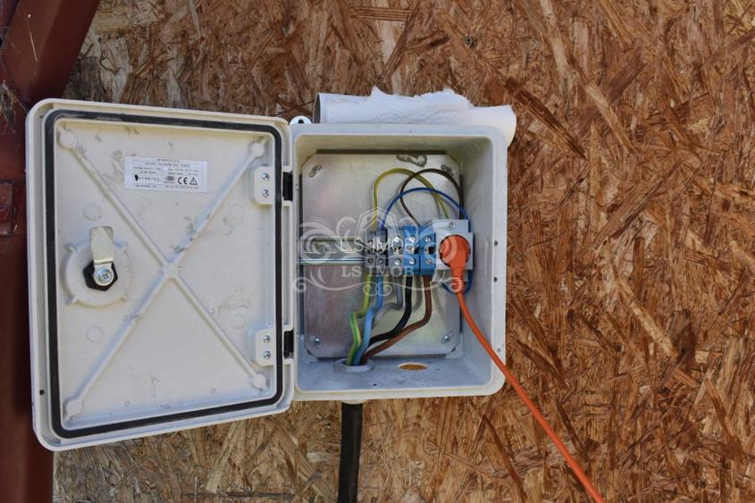 TEREN INTRAVILAN CU CONSTRUCTII AGROTURISTICE SI CABANA CODLEA - 9