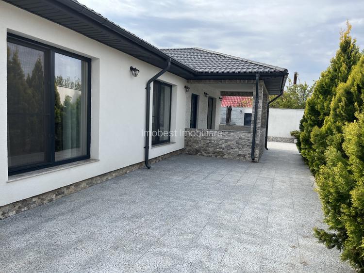 Vila deosebita, mobilata utilata lux, Valu lui Traian! - 4