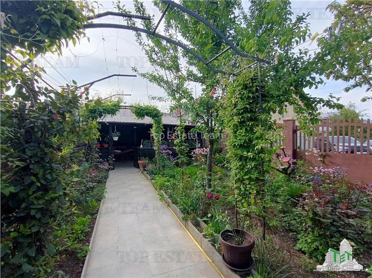 Casa deosebita P+1 cu 4 camere, foisor in curte si garaj, in Bragadiru aproape d - 27