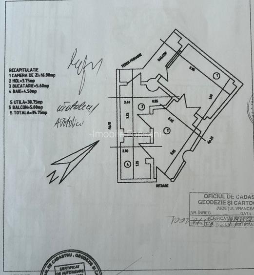 Garsoniera de vanzare - 35,75mp - central - 3