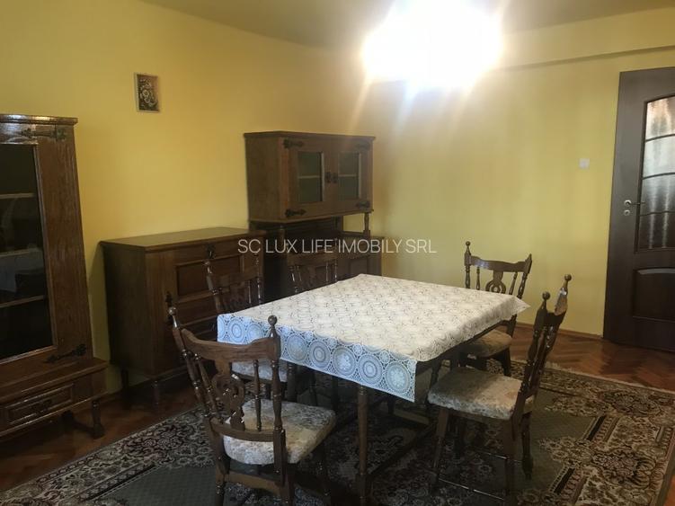 Închiriez apartament 2 camere Complex 360 euro - 5