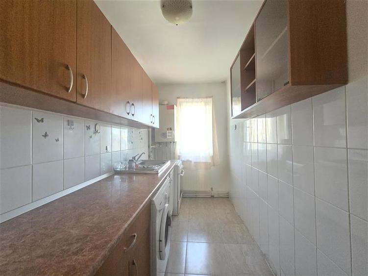 Apartament 3 camere de vanzare in Bacau zona Republicii - 9
