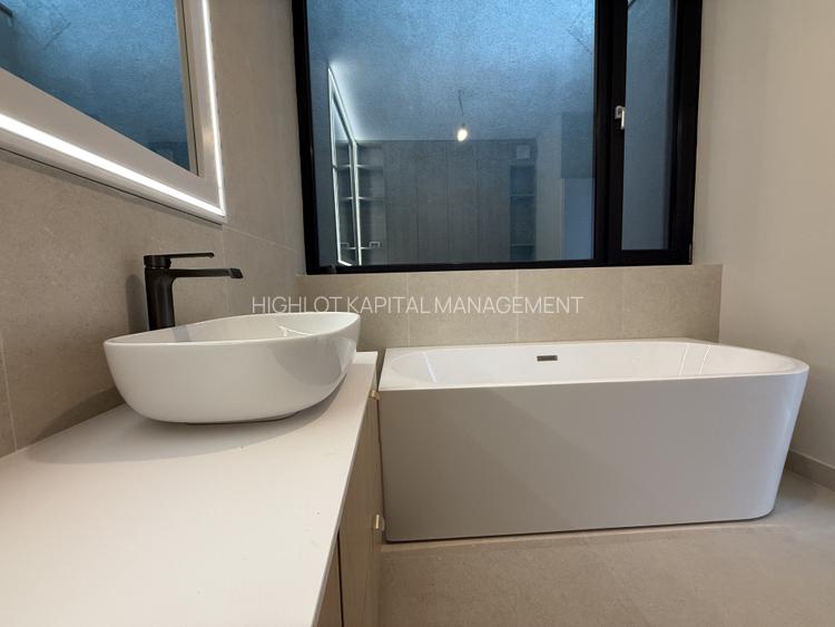 OFERTA SPECIALA IN MOGOSOAIA FRF | VILA MODERNA LANGA PADURE | FINISATA 2025 - 16