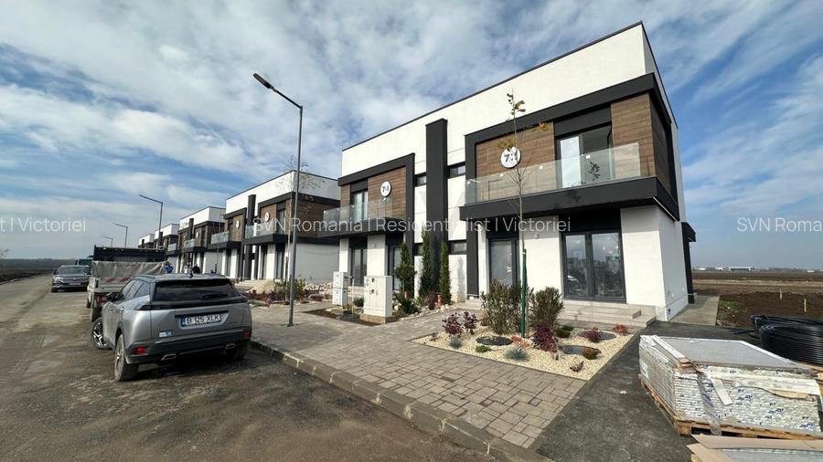 REV2005335 Vila cu panouri solare in complex rezidential - 3