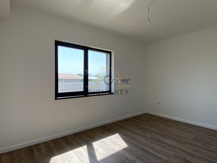 Casa parter 4 cam, 380mp teren, incalzire prin pardoseala! Comision 0% - 6