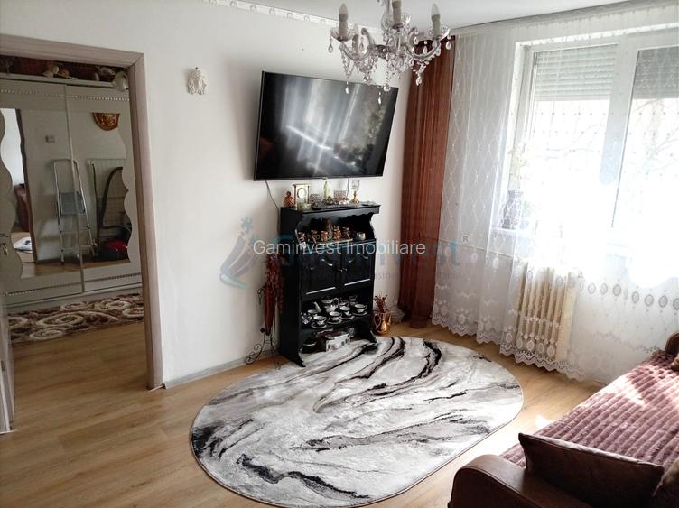 Apartament de vanzare in Oradea cu 2 camere, zona Rogerius - 3