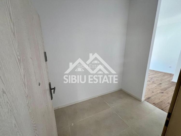 Apartament spațios la parter – ideal locuință sau spațiu comercial - 4