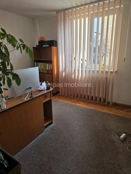 Apartament 4 camere, poziție excelenta - 2