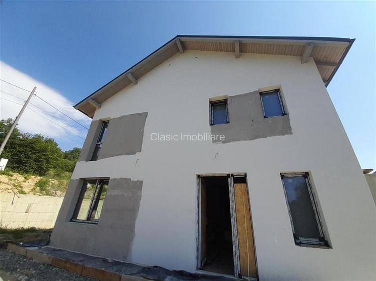 Vanzare casa individuala alipita prin garaj Feleacu zona Valea Manastirii, Cluj- - 3