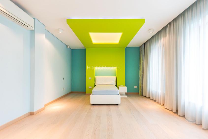 Vila, design ambitios, spatii luminoase in conexiune cu natura - 40