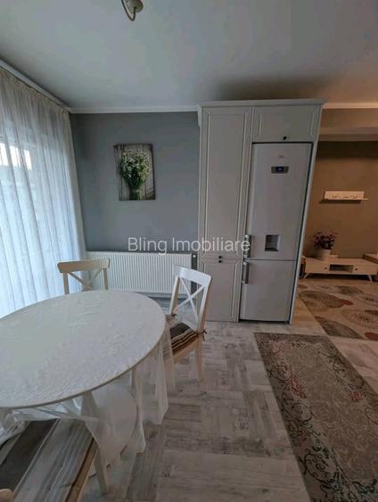 Apartament in zona Terra, 2 camere , bloc cu lift , etaj 3 - 8