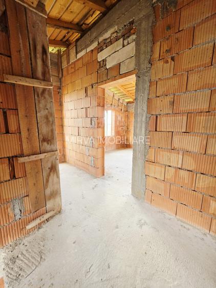 Vilă P+1 la roșu, 5 camere, 143 mp utili, teren 450 mp, Cocosesti - 37