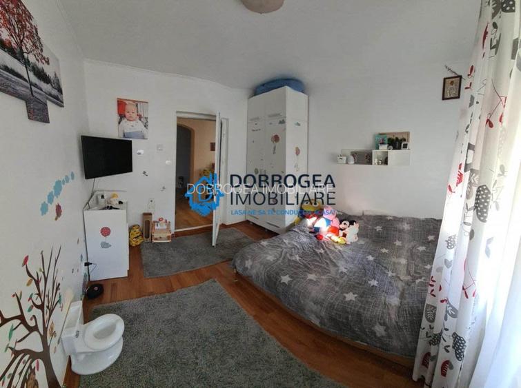 Apartament 3 camere, decomandat, zona ultracentrala - 2