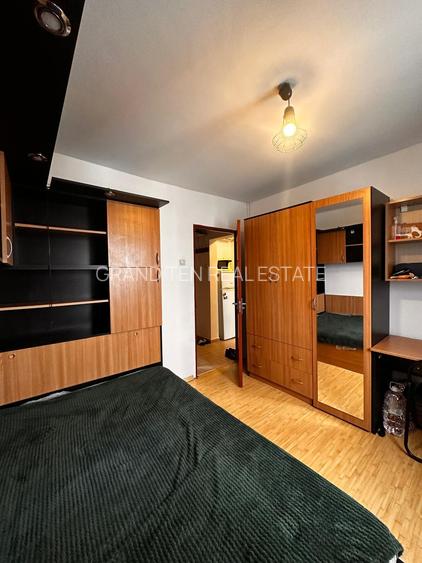 Vanzare apartament 2 camere decomandat, mobilat si utilat ,Strada Resita - 6