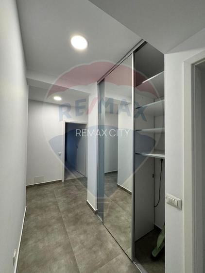 Apartament cu 3 camere de închiriat în zona 1 Mai - 11